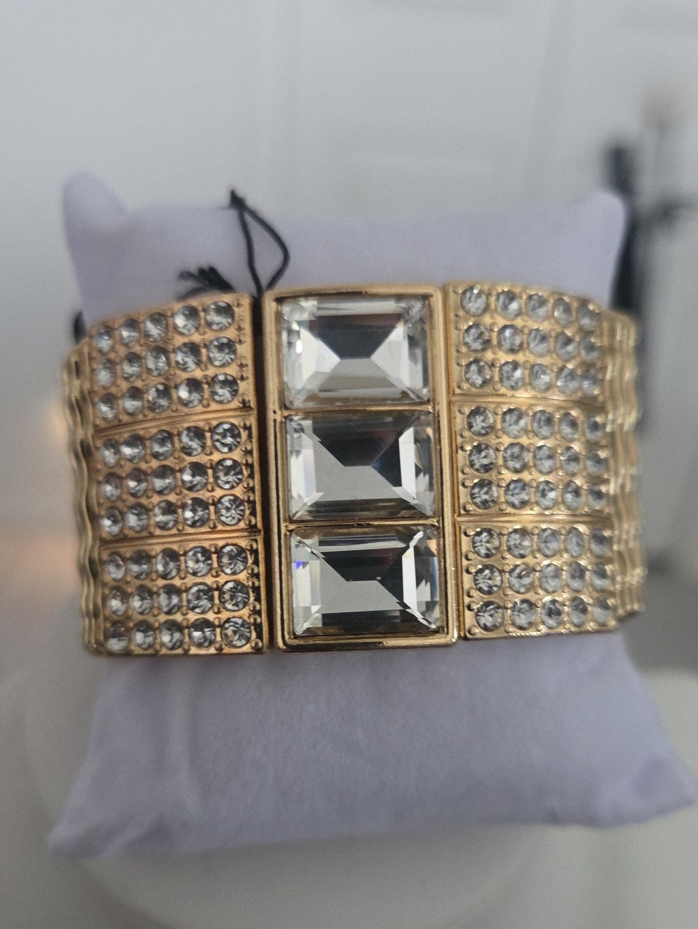 Paparazzi Dramatic Diva Gold Bracelet NWT
